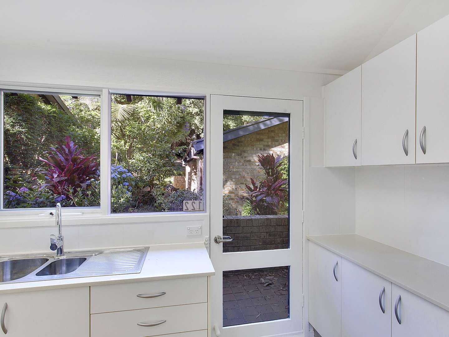 122/36-42 Cabbage Tree Road Bayview, NSW 2104