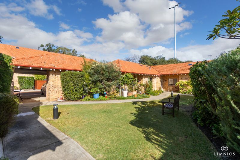 NOW UNDER OFFER.  Light and bright villa with contemporary features