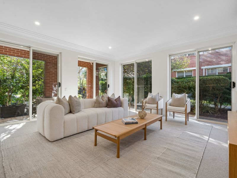 Contemporary three-bedroom apartment in a prime village setting