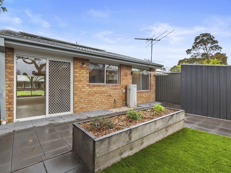 Freshly Updated Unit in a Wonderful Location