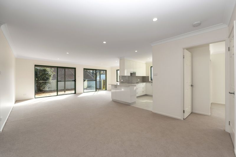 Sunlit Villa with North-Facing Outdoor Retreat