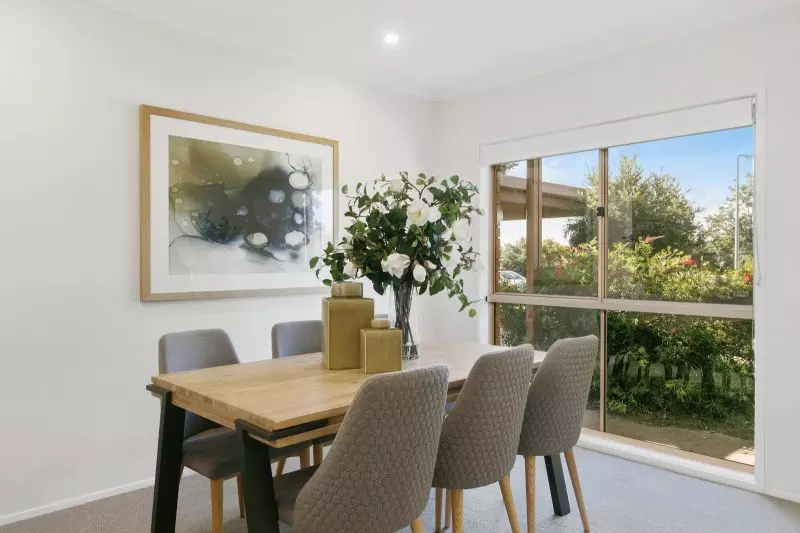 Large 2-bedroom plus study villa