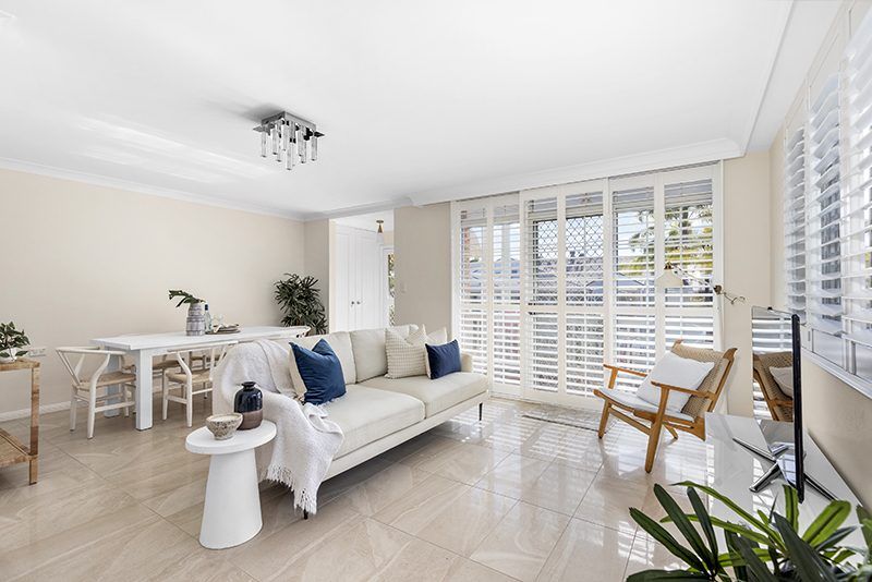Ideally located, stylish ground floor unit near the Clubhouse.