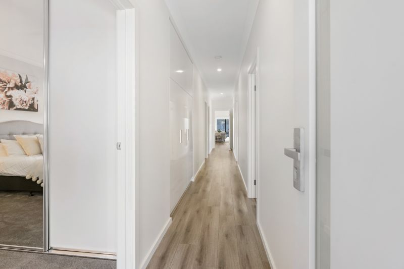 Waterfront 3-bedroom home, Altair Design