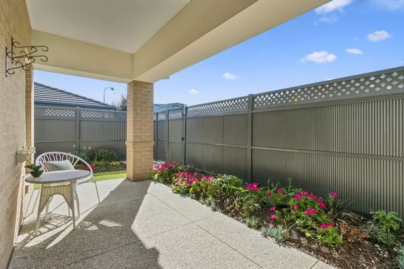 Open Plan Corner Retreat