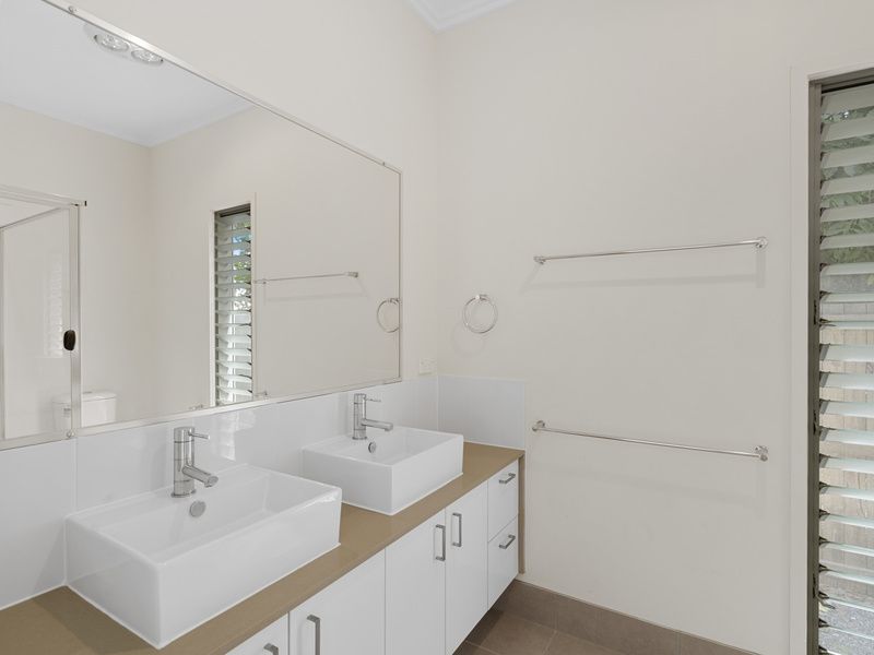 Beautiful home in over 50s resort style community