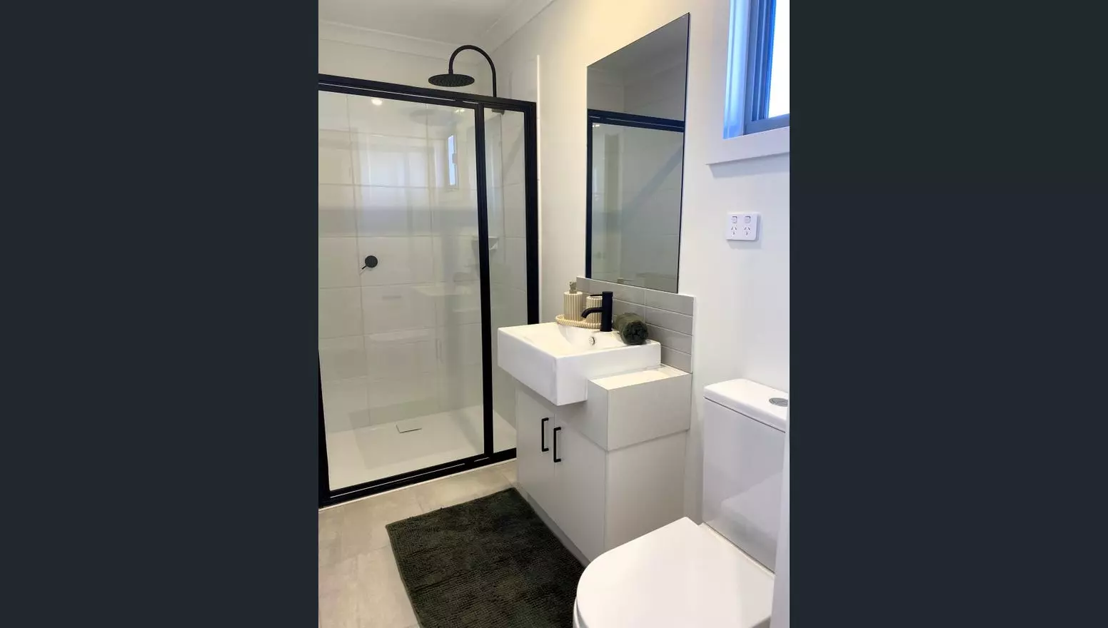 Benalla Tourist Park - BRAND NEW HOME!