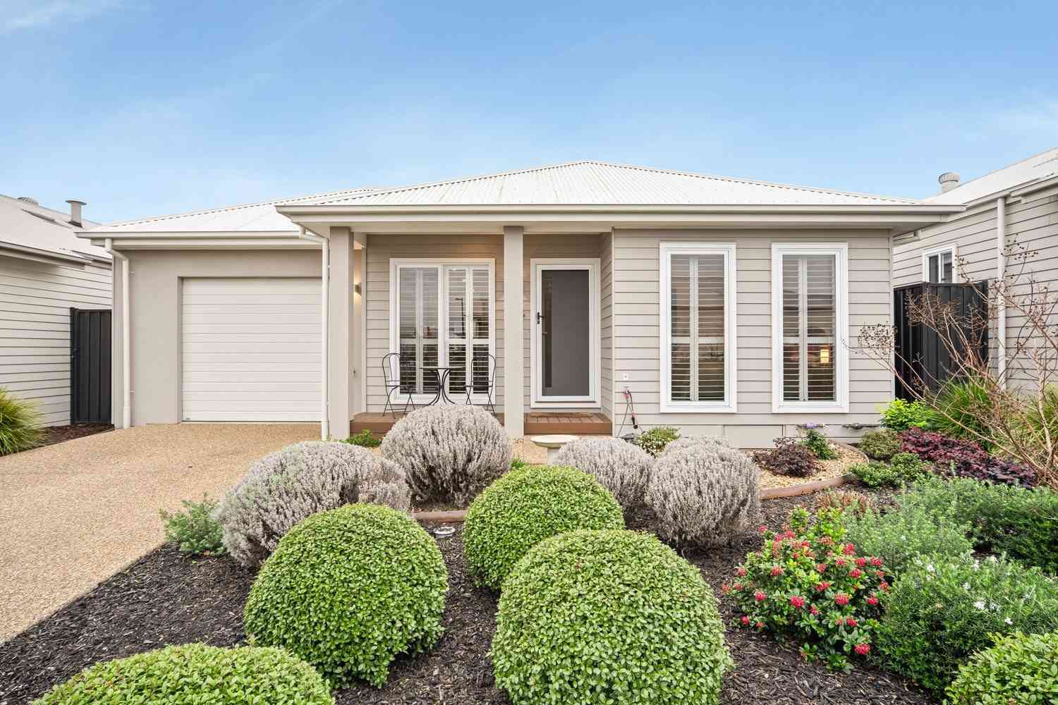 Lifestyle Communities Meridian - Bright, stylish & low-maintenance living