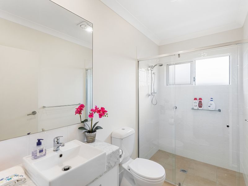 Great Corner Block Location!