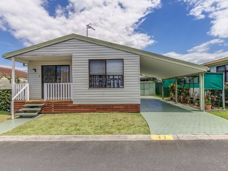 Burleigh Town Village, an Over 50's Pet friendly Residential Park