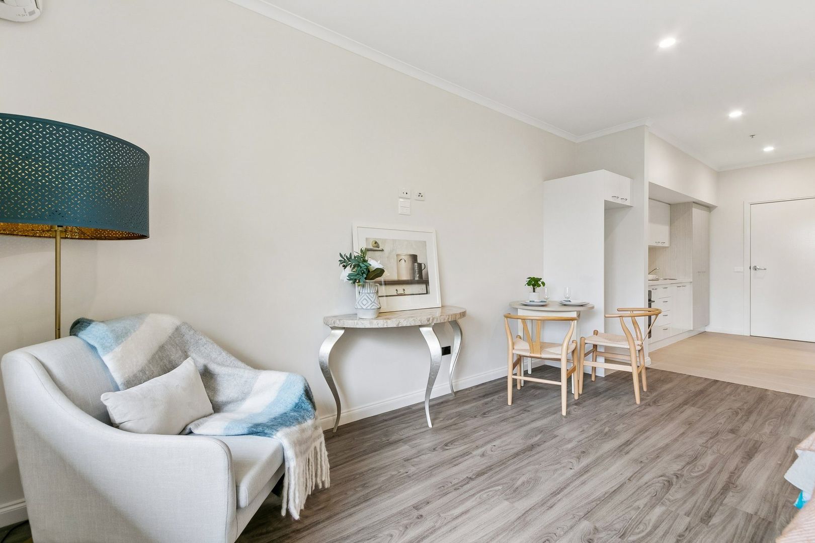 Stylish Apartment with Modern Finishes and Stunning Outlook