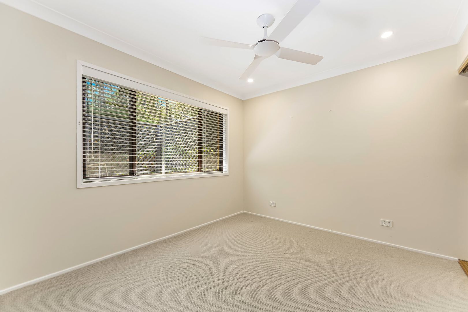 Beautiful light filled Home with Balcony Views - Unit 35