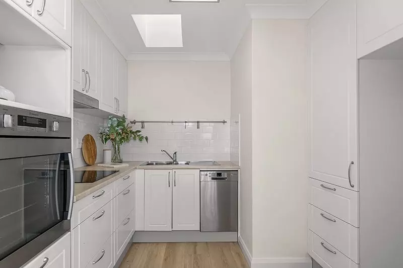 Rarely available newly renovated 2 bedroom, spacious, immaculately presented ground floor villa