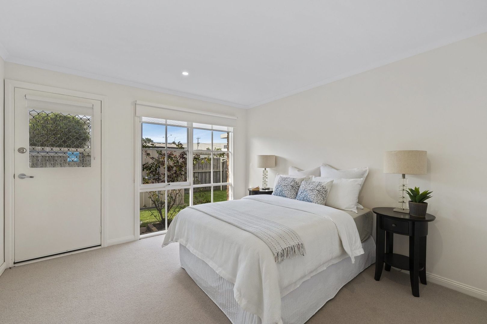Totally upgraded Unit with Garden Outlook