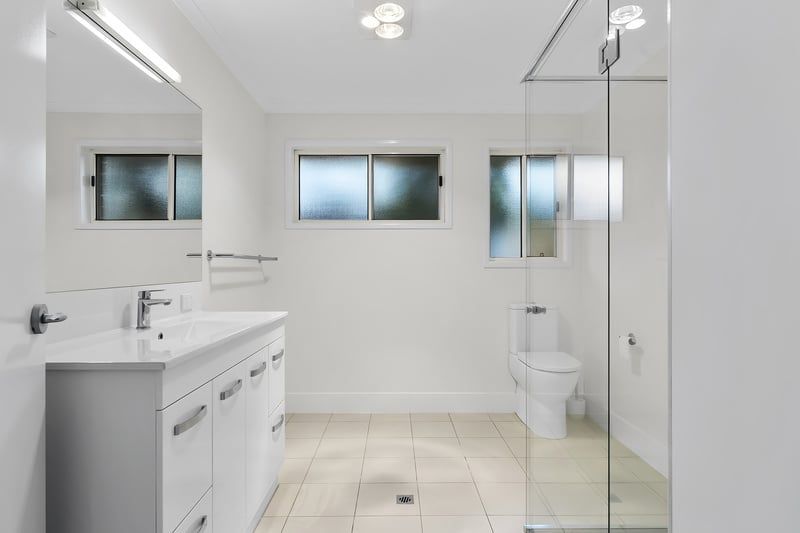 Spacious Villa Retreat with Garden Views