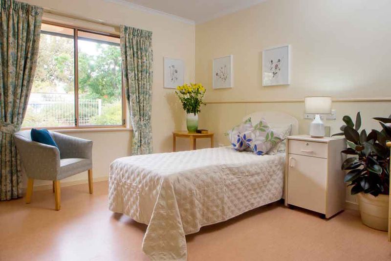 Resthaven Westbourne Park offers residential aged care and respite accommodation for older people.