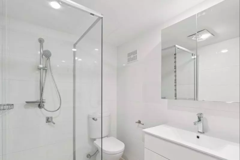 Studio apartment with lush green views