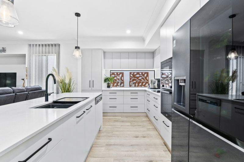 Site 100 - Established Lillydale