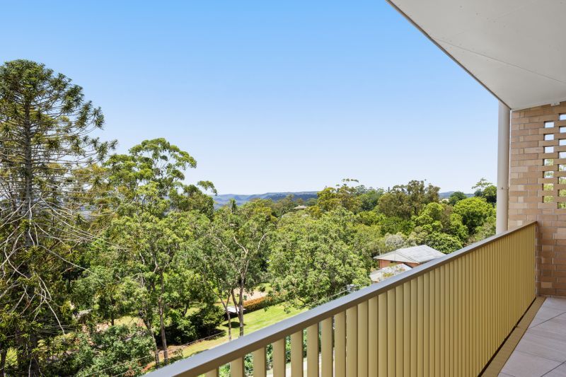 Type C - A choice of corner outlooks, from the rolling escarpment to the green fairways