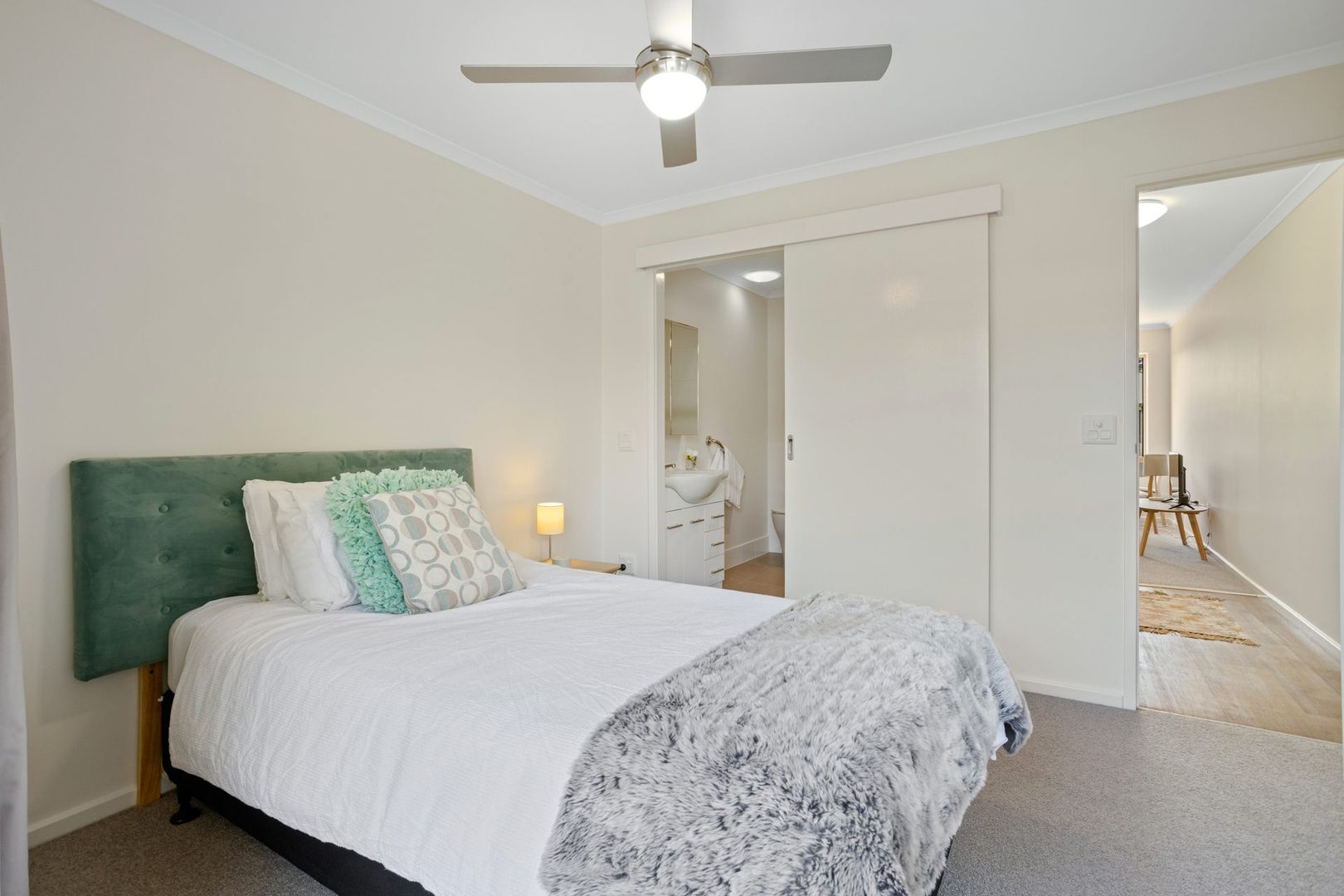 Bright one-bedroom villa with a private courtyard