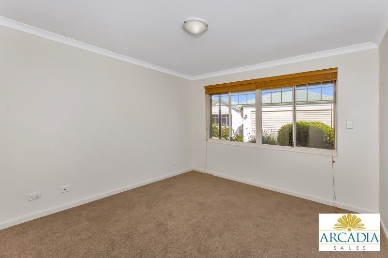 ARCADIA WATERS MADDINGTON - 3 Bedroom Semi Ensuite