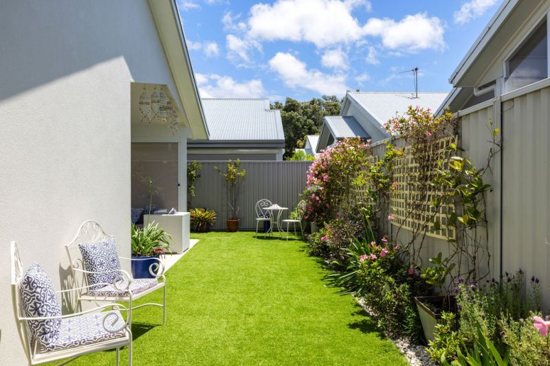 Lakeside Views - Relaxed, Stylish Living at its Best!