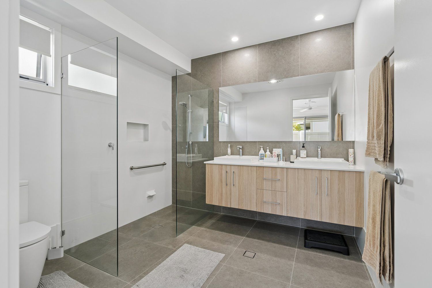 Prime Resort Living & Bushland Views - Your Opportunity Awaits!