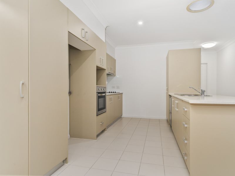 Spacious, Modern villa with Private Outdoor Retreat