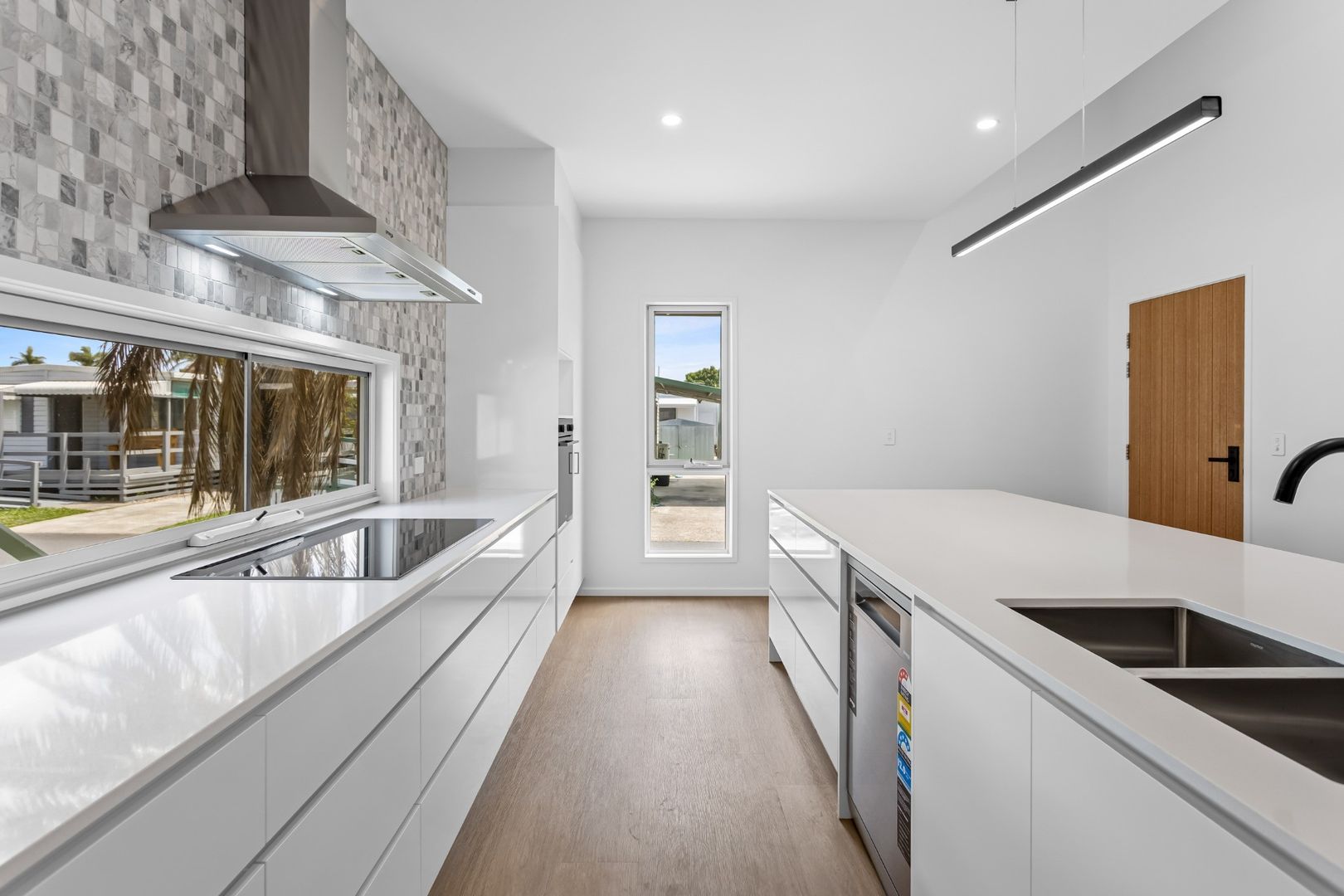 STYLISH, BRAND NEW HOME – YOUR PERFECT RETIREMENT RETREAT!