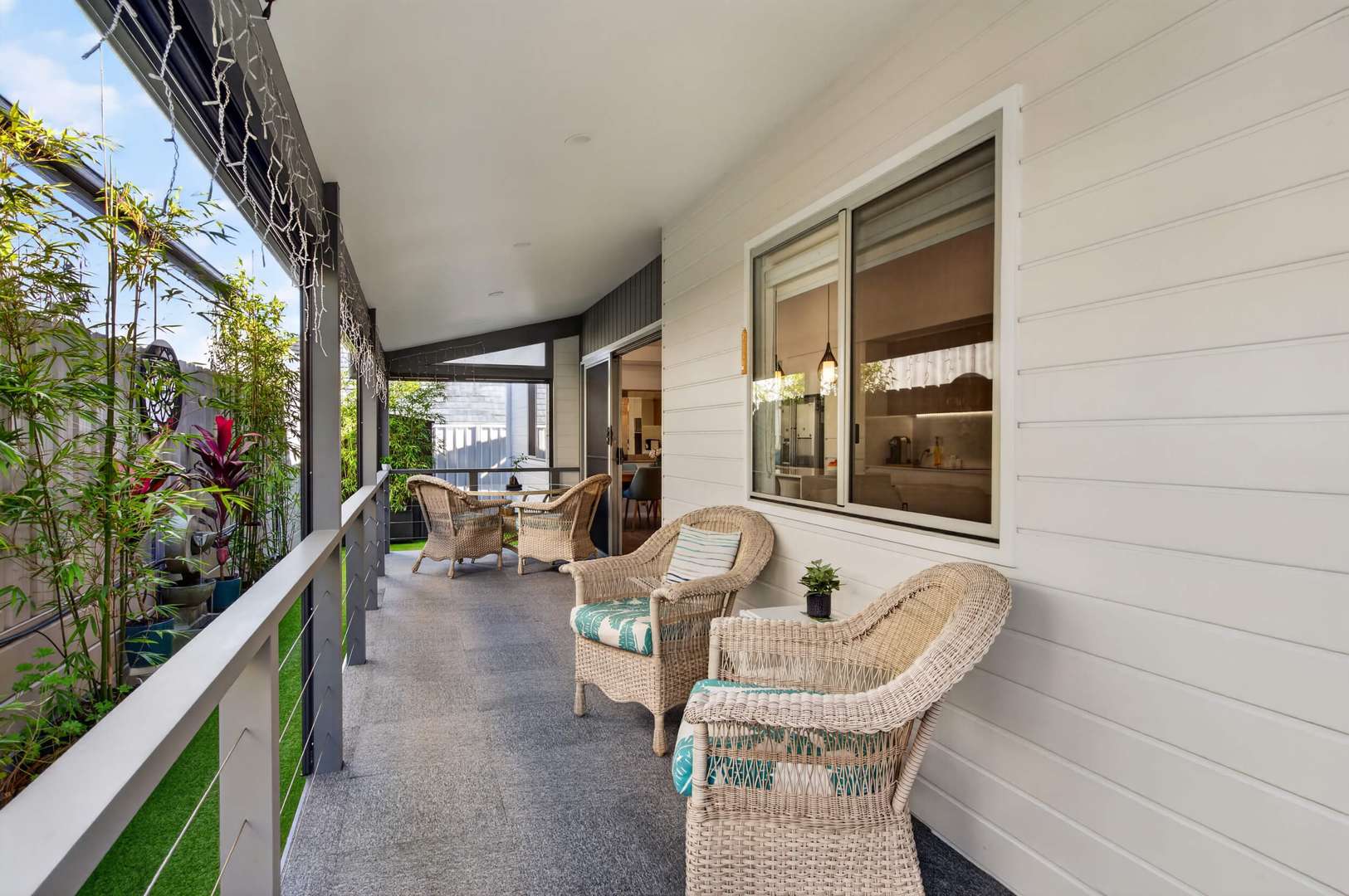 Lusso Estate - Spacious Three-Bedroom House