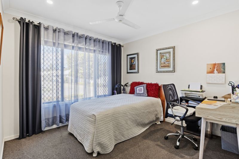 Private Parkside Haven - Quiet Location