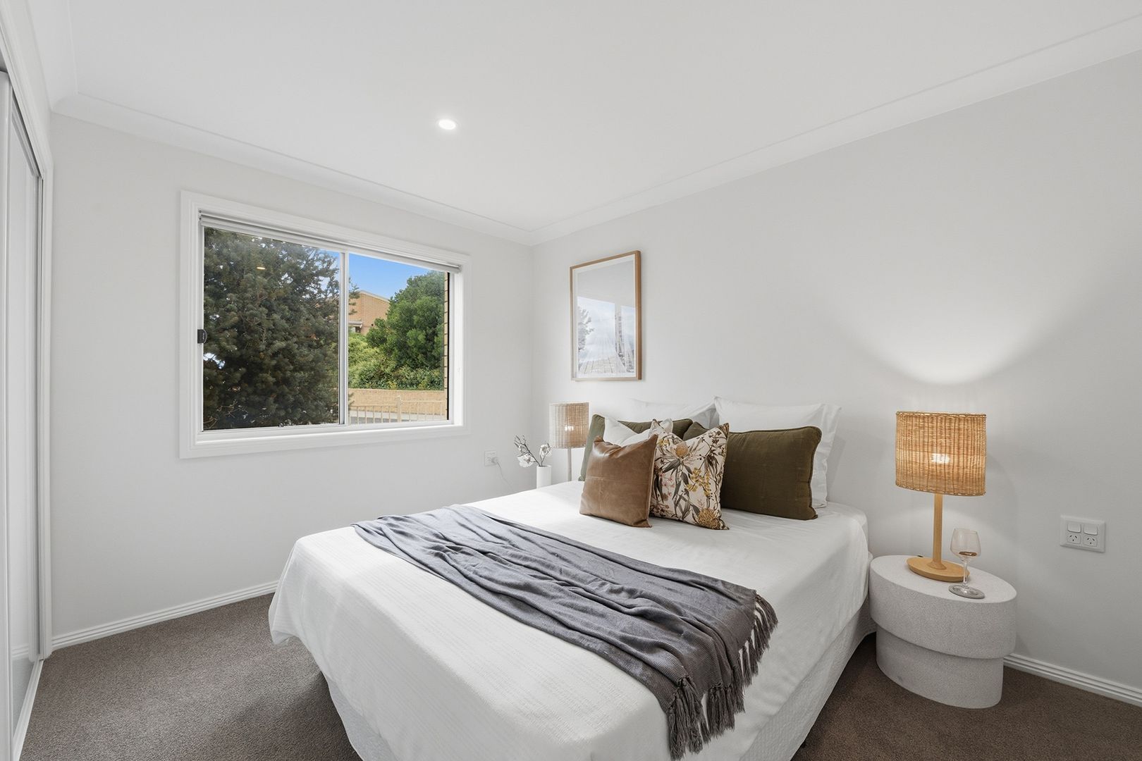 Westerly Facing Villa With Attached Garage