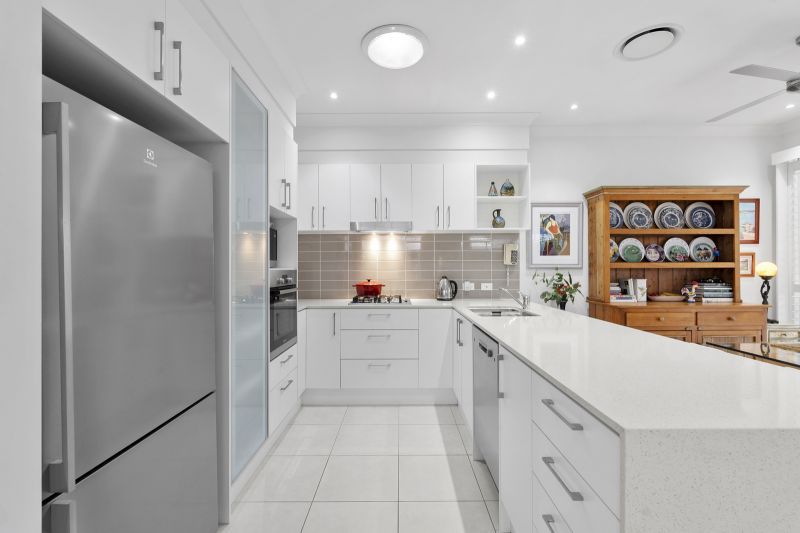 Tranquil Three-Bedroom Home with Lush Garden Surrounds