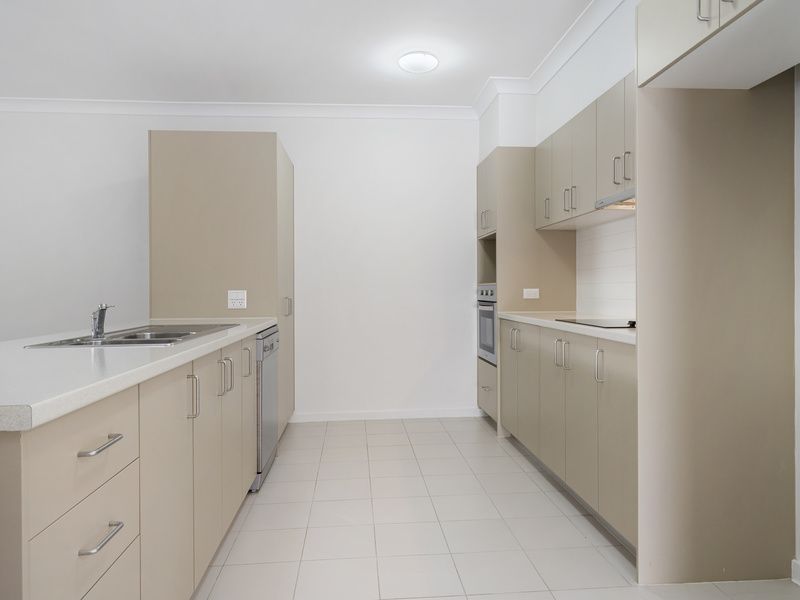 Private Villa Near Community Centre