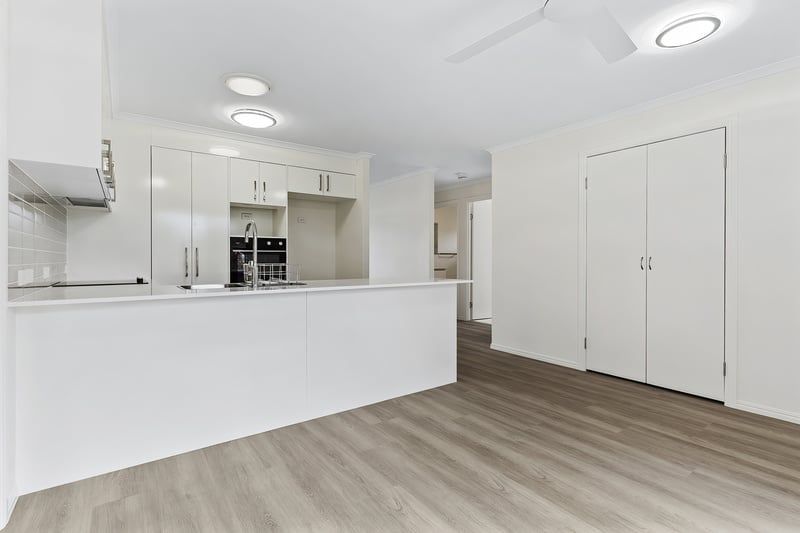 Totally Refreshed North-Facing Villa with Greenspace Views