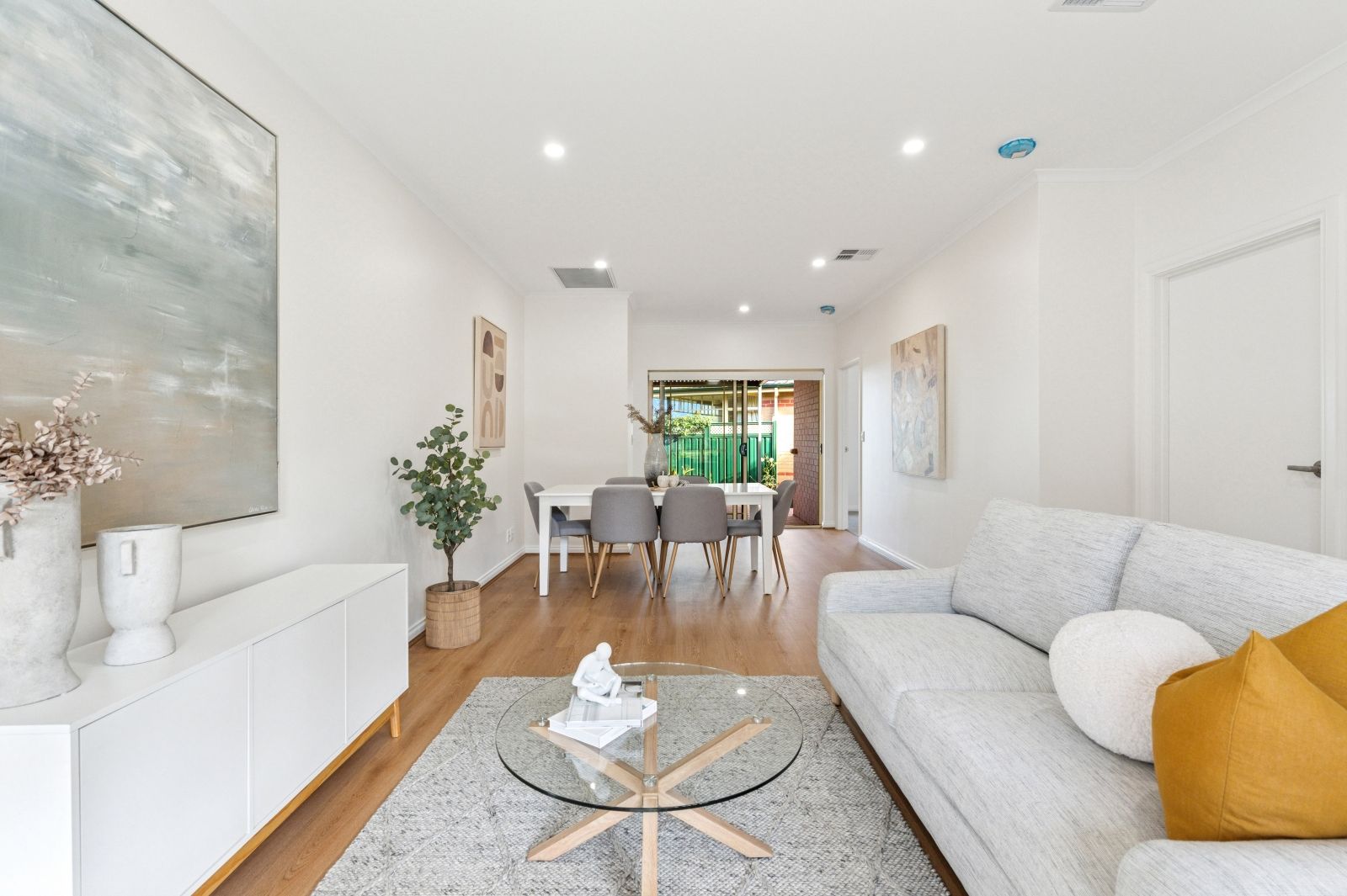 Fully renovated 2-bedroom Villa with stunning leafy views out to the sea