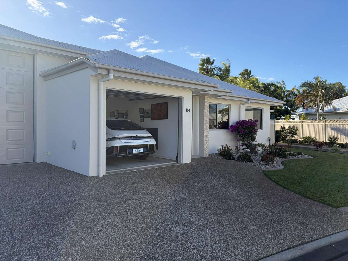 Prime Lake Edge Living - Fraser Coast RV Home