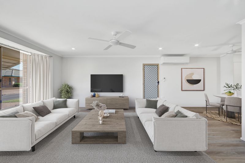 Stand alone villa, ready now!