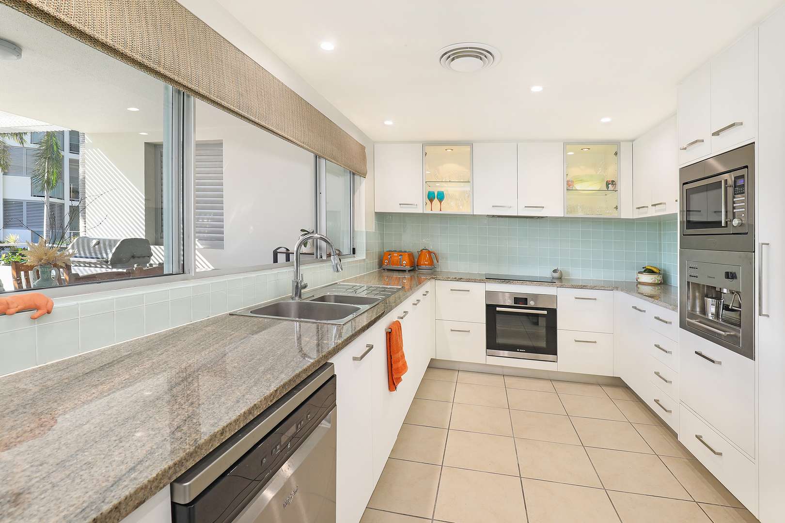 Luxury Apartment at an Irresistible Price - Don't Miss Out!