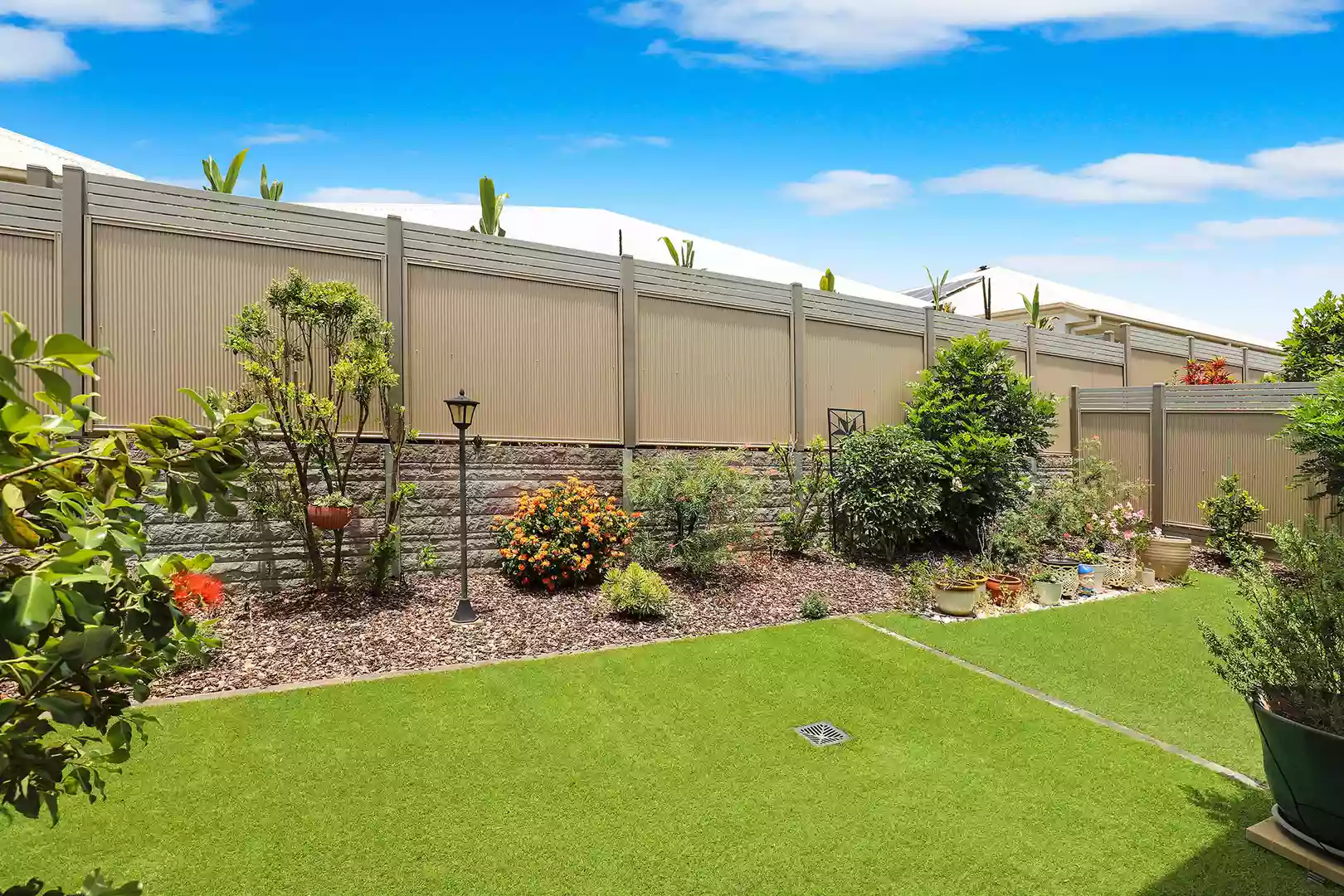 Stylish & Elegant: Nothing to Spend! - V75 Halcyon Lakeside