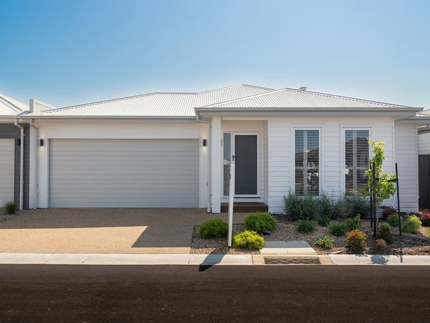 Lifestyle Communities Woodlea - Find happiness in the Hudson