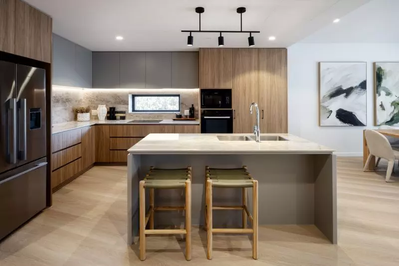 Spacious 3-bedroom apartment with large private balcony