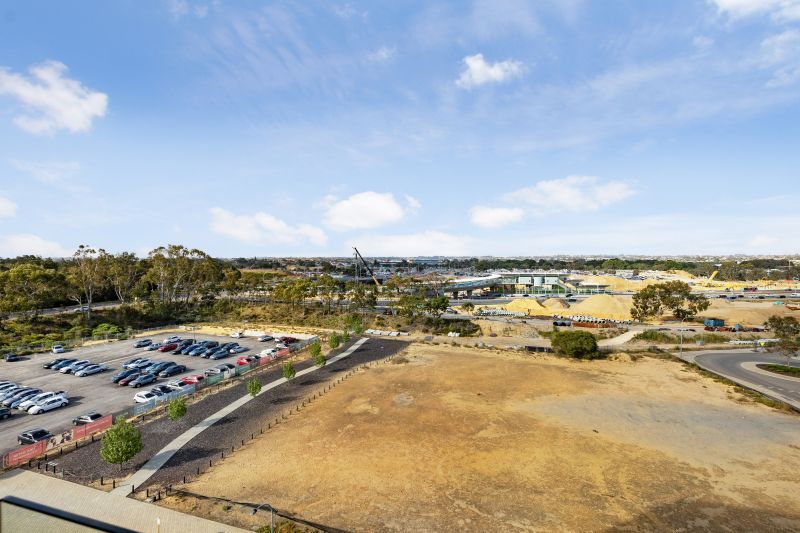 Modern Design, Location and Professional Lifestyle!