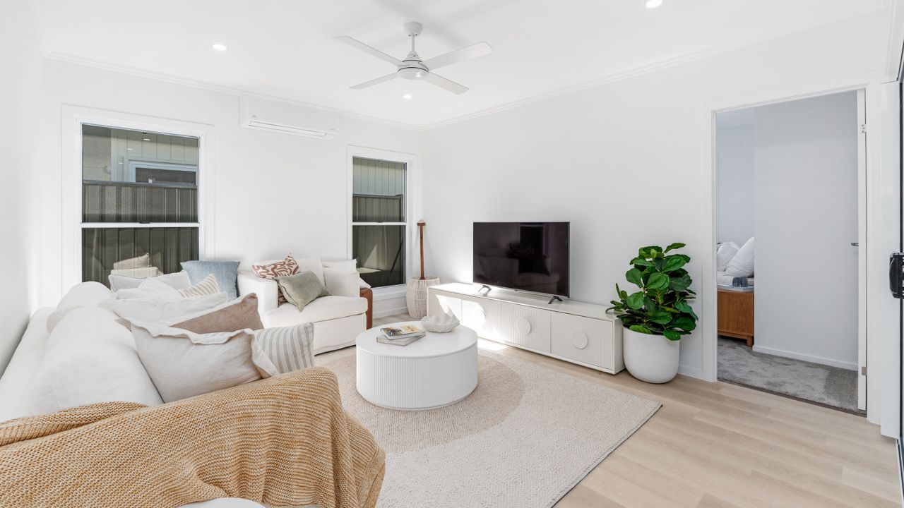 Hamilton | Entertain in Style
