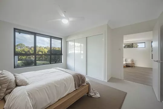 Spacious Coastal Villa with Large Yard and Entertaining Area