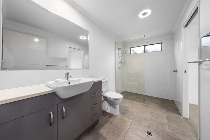 Bright & Spacious Living!
