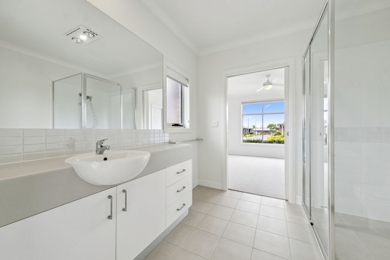 Corner Villa with North-Facing Garden and Fresh Updates