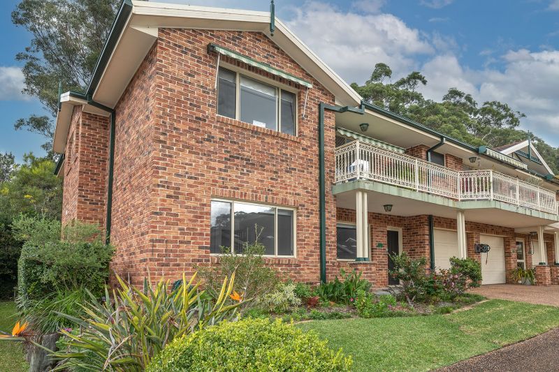 Stylish refurbished home in a tranquil settting