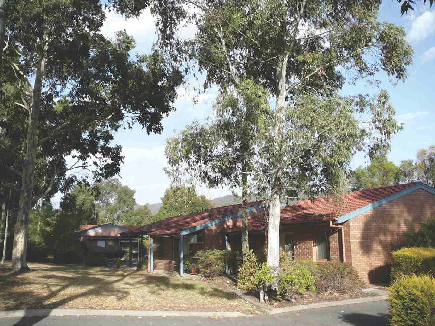 Resthaven Paradise Retirement Living units overlook the picturesque Torrens Linear Park, with a backdrop of the Adelaide Hills