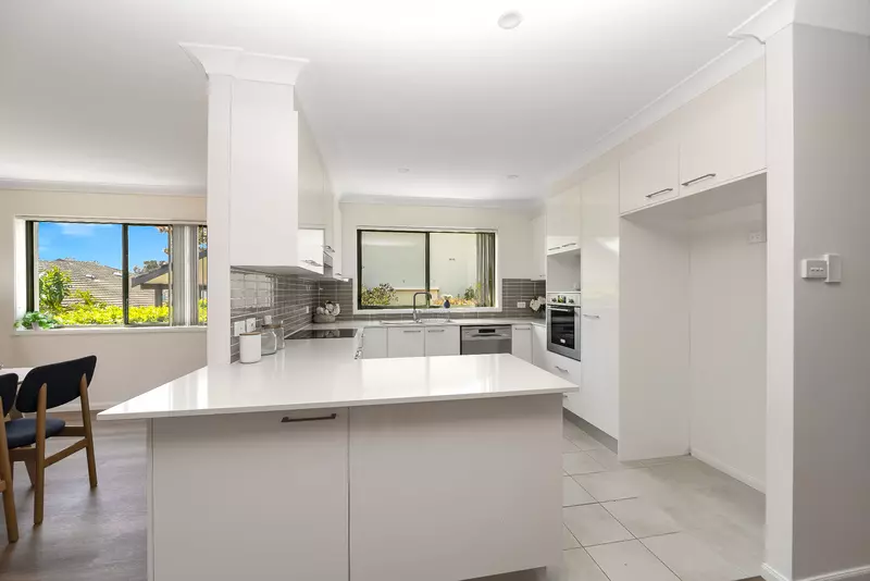 Inviting Three-Bedroom Villa in Garden Setting